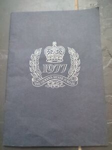 Queen Elizabeth II Silver Jubilee 1977 Total Oil stamp booklet complete