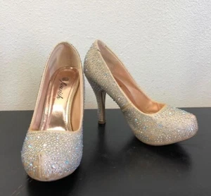Flawless High Heels - Picture 1 of 7