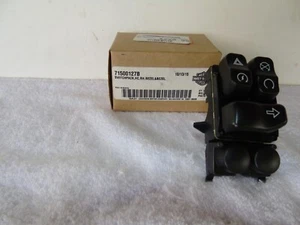 Harley Road Glide Touring Right Hand Control Switches Start/Stop OEM # 71500127C - Picture 1 of 6