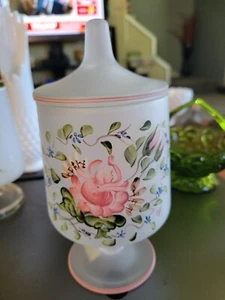 Vintage West Virginia Glass White Apothecary Jar 6 3/4” w/Painted Roses Mint - Picture 1 of 3