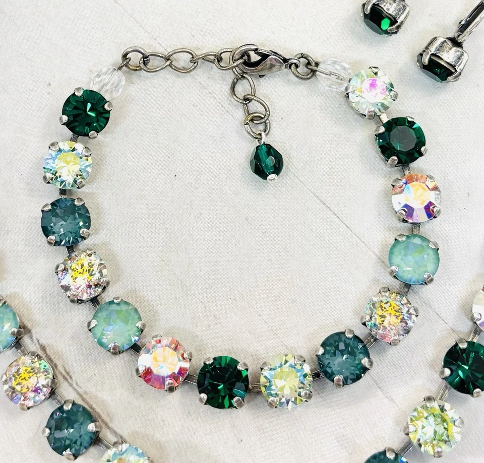 Pulsera Cadena Copa Verde Oscuro Hecha con Cristales Premium Verde Salvia Foto 1 de 4