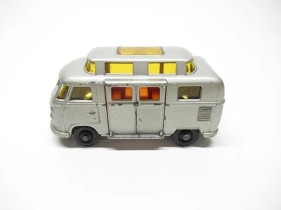 CAMPER VOLKSWAGEN MATCHBOX LESNEY #34 Foto 1 de 4