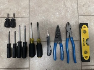 pre-owned klein tools, stanley magnetic level & new pittsburgh screwdriver set - Picture 1 of 10