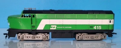 CB01: TYCO HO Diesel Locomotive Powered Burlington Northern #415 -Runs Good - Image 1 of 4