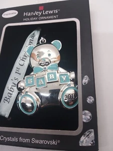 Harvey Lewis blau Baby 1. Weihnachtsbär Ornament ""2019" Kristalle Swarovski - Bild 1 von 3