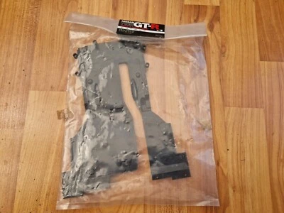 1/8 SCALE EAGLEMOSS BUILD YOUR OWN NISSAN R35 GT-R CAR ISSUE 18 - Image 1 of 2