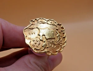 Modern Goldtone Metal & Wood Whimsical Wreath Shape Sealing Wax Stamp Seal - Picture 1 of 4