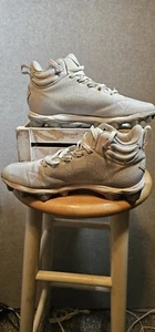 Botines de fútbol Under Armour UA Spotlight Franchise 6,5 para niños blancos/metal - Imagen 1 de 10