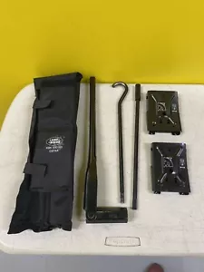 KIT DE HERRAMIENTAS LAND ROVER DISCOVERY 3 2005-2009 RUEDA DE REPUESTO KBK500160C97XA - Imagen 1 de 24