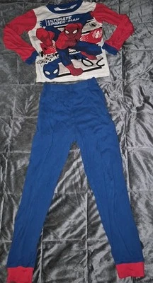 MARVEL Ultimate SpiderMan 2-piece Pajama Set (size 8) - Image 1 of 4