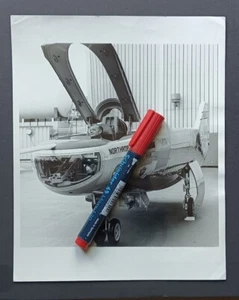 grande foto stampa 8x10 NASA NORTHROP HL-10 / M2-F2 #N803NA PILOTA MILTON THOMPSON - Foto 1 di 2
