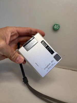 Minolta DiMAGE Xt 3.2MP Compact Digital Camera - For Parts - Image 1 of 4