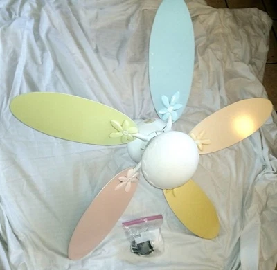 Girls Ceiling Fan w/ Light 42" Daisy Flowers Beautiful Colors 100% Complete - Image 1 of 4
