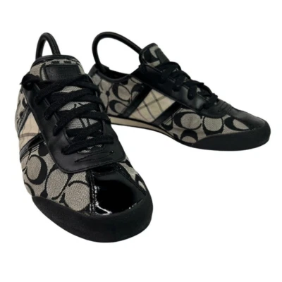 Zapato Coach para mujer 8M negro patrón de logotipo Paxton A1439 Foto 1 de 4