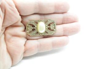 1928 Co. Oval Off White Faux Pearl Textured Gold Tone Rectangle Brooch Vintage - Picture 1 of 4