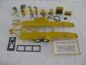 GMP Diecast 1/18 Scale Yellow Corvette Tool & Trailer Set Read! - Picture 1 of 9