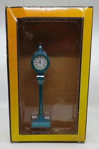 MTH 30-1072 O Gauge Operating Street Clock LN/Box - Picture 1 of 4