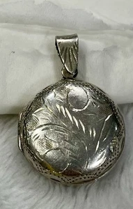 Vintage Silver 0.925 Etched Round Locket Pendant - Picture 1 of 8