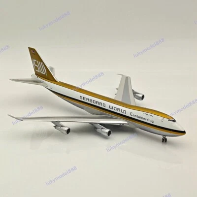 SEABOARD WORLD Boeing 747 / N701SW  WITH STAND / INFLIGHT 200 IF742SW0224P 1:200 - Image 1 of 4