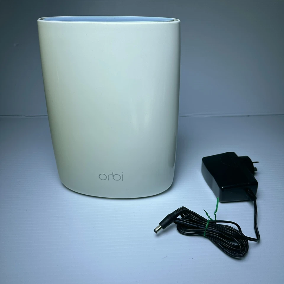 Netgear Orbi RBR50 AC3000 Tri-Band MESH WIFI Router Base Station - Image 1 of 4