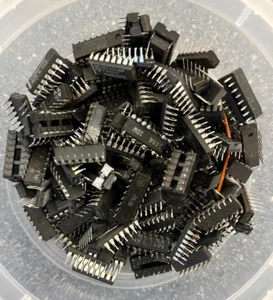 Lot of Vintage IC Chips - HEF4053BP, 74LS00N, MC14538BCP, 1980s-1990s Assorted - Bild 1 von 9