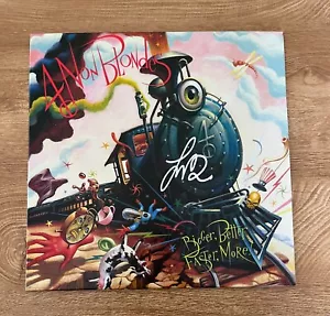 * LINDA PERRY * álbum firmado * 4 NO RUBIAS * MÁS GRANDE, MEJOR, MÁS RÁPIDO, MÁS * - Imagen 1 de 2