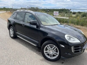 Porsche Cayenne 3.0 TD V6 Tiptronic 4WD Euro ESTATE Diesel Auto - Picture 1 of 20