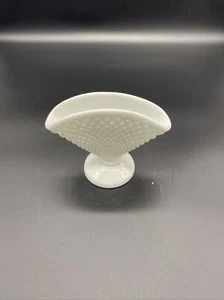 Vintage Milk Glass English Hobnail Fan Vase 5” - Picture 1 of 6