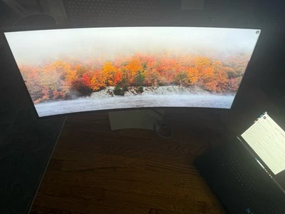 Monitor WUHD curvo Dell UltraSharp 40 pulgadas - U4021QW Foto 1 de 4