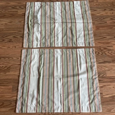 2 fundas de almohada estándar a rayas Jenny POTTERY BARN rojo verde crema Foto 1 de 4