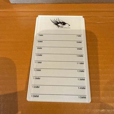 Mesureur extension cils ou microblading - Photo 1/2