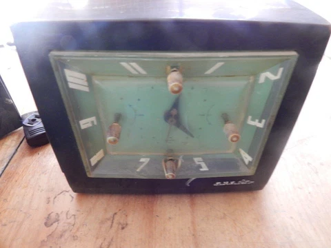 Vintage Coronado Shelf Clock, Green Face, Brown Bakelite Case, For Restore Cover