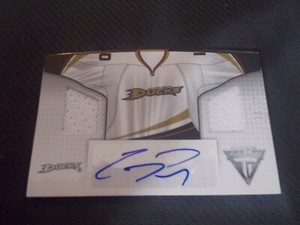 2013-14 Panini Titanium Hockey Corey Perry Autographed Dual Jersey Patch 13/25