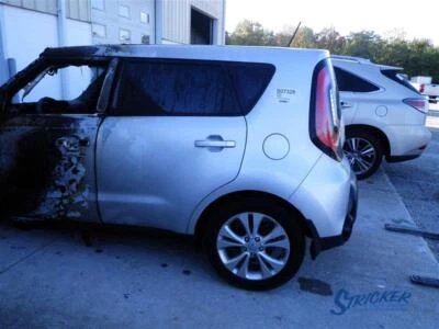 Puerta trasera izquierda Kia Soul 2014-2016 plateada eléctrica 83471B2000 3766 Foto 1 de 4