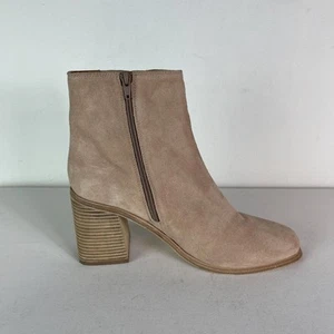 Andre Assous NWOB Women's Suede Leather Upper Naia Bootie Beige Size 11 - Picture 1 of 10
