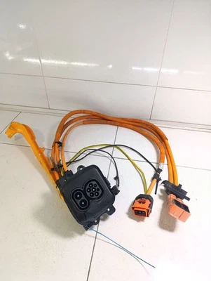 BMW i3 2016 conector de carga eléctrico para coches eléctricos 939654402 1kW GENUINO BOS117577 Foto 1 de 4