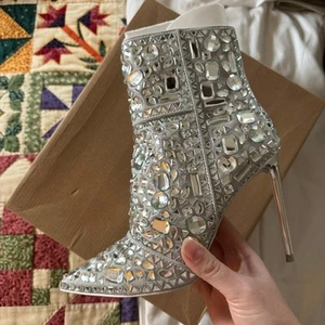NUEVO EN CAJA STEVE MADDEN Crystalle Rhinstone Botín Talla 7.5 Clubbing Fiesta Vacaciones - Imagen 1 de 6