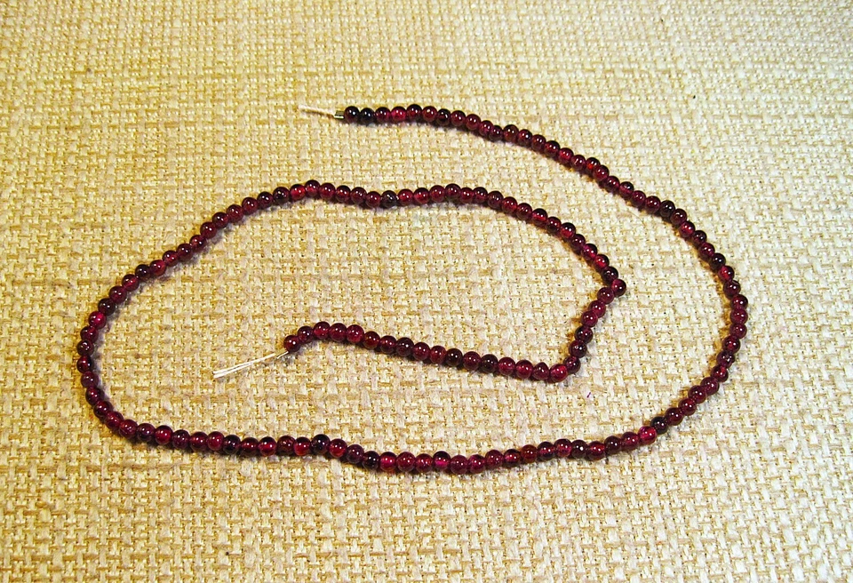 Beautiful 18.5" Strand of 3mm Round Hand Cut Garnet Beads Lot# X21 - Image 1 of 1