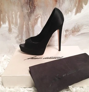 Promi Fav! Brian Atwood "Wagner" schwarze Satin Peeptoe Plateau 38,5 Karton - Bild 1 von 7