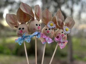 Osterhase Schaum Blumen Plektren Stängel Kranz Aufsätze Vasenfüller 4er Set - Bild 1 von 4