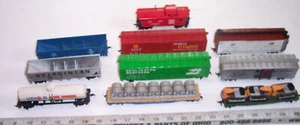 10 Different Vintage TYCO, LIFELIKE AHM HO Freight Train Railroad RR Cars, CHEAP - Picture 1 of 15