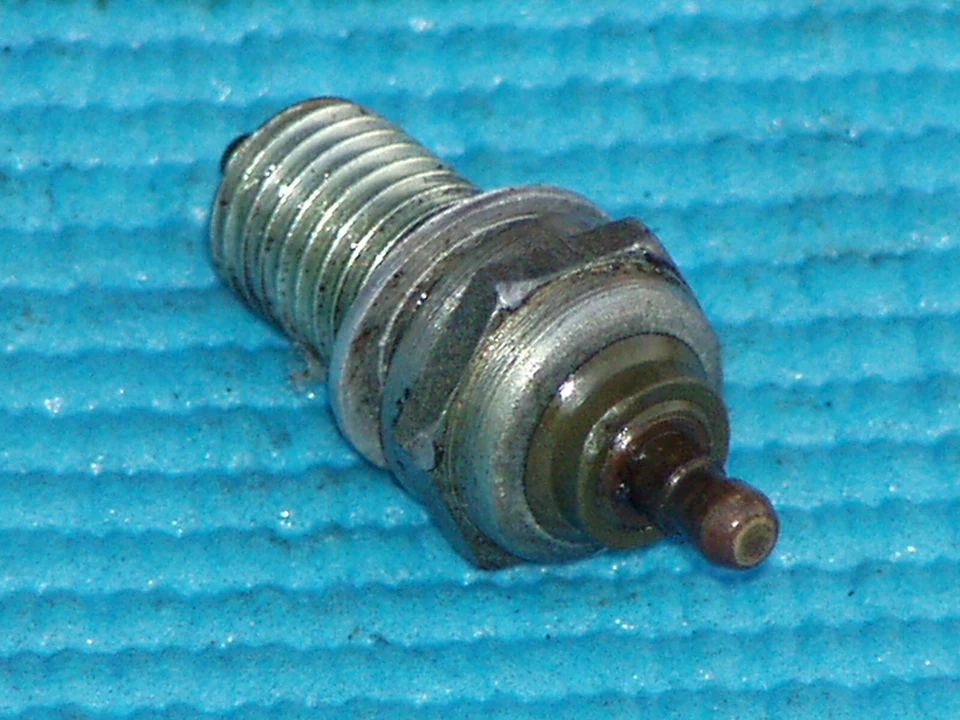 Honda CB900 CB750 CB1000 CB1100 VT750 VT700 VT800 PC800 CB VT ПК нейтральный переключатель - Изображение 1 из 2