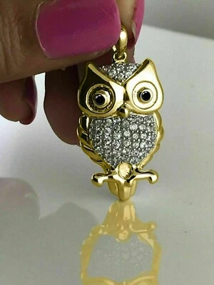 Colgante de búho de diamantes de corte redondo VVS1/D de 1,50 quilates con acabado en oro amarillo de 14 quilates cadena gratis Foto 1 de 4