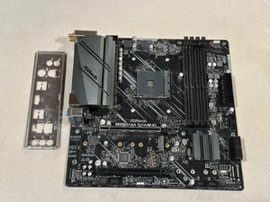 Carte mère gaming ASRock B550AM POUR PIECES - Photo 1/5