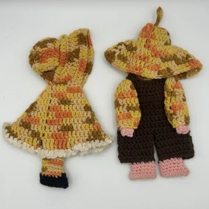 Vintage Handmade Crochet County Boy & Girl Wall Hanging Orange/Brown/Yellow - Picture 1 of 4