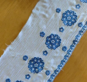 4.5 Yards 8'' Wide White Cotton Yarn / Embroidered Blue Cotton Flower Lace b0411 - Picture 1 of 2
