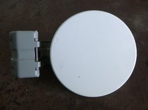 Mitsubishi Colt RG 04-11 Fuel Flap (white) - Bild 1 von 2