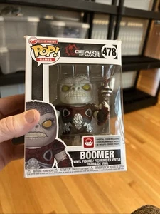 Funko POP! Games Gears of War #478 Boomer Figura in Vinile, Scatola da Collezione - Foto 1 di 1
