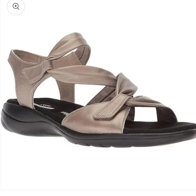 Clarks Mujer Sallie Moon Sandalia Peltre 9.5 Usado en Excelente Condición Tirantes Zapato Cómodo Foto 1 de 4