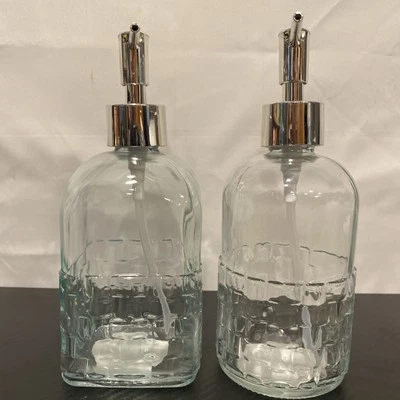 Juego dispensador de jabón de vidrio, patrón tejido, bomba plateada Foto 1 de 4